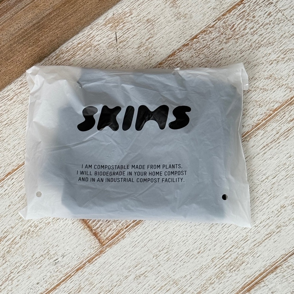 SKIMS Scoop Neck Back Smoother Cami